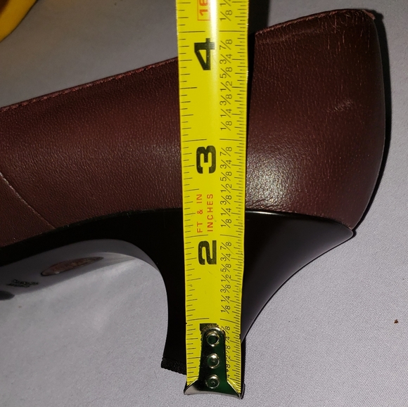 Brown sofft with chain detail new ladies shoe - Picture 9 of 9